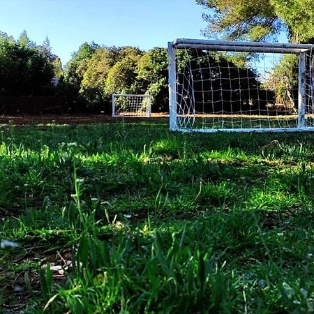Offrez-Vous Un Sejour Dans Notre Gite A Entressen Une Grande Piscine Pour Se Rafraichir ,Un Espace De Jeux Pour Enfants Pour Des Heures De Divertissement Un Terrain De Petanque Pour Des Parties Endiablees Kültér fotó